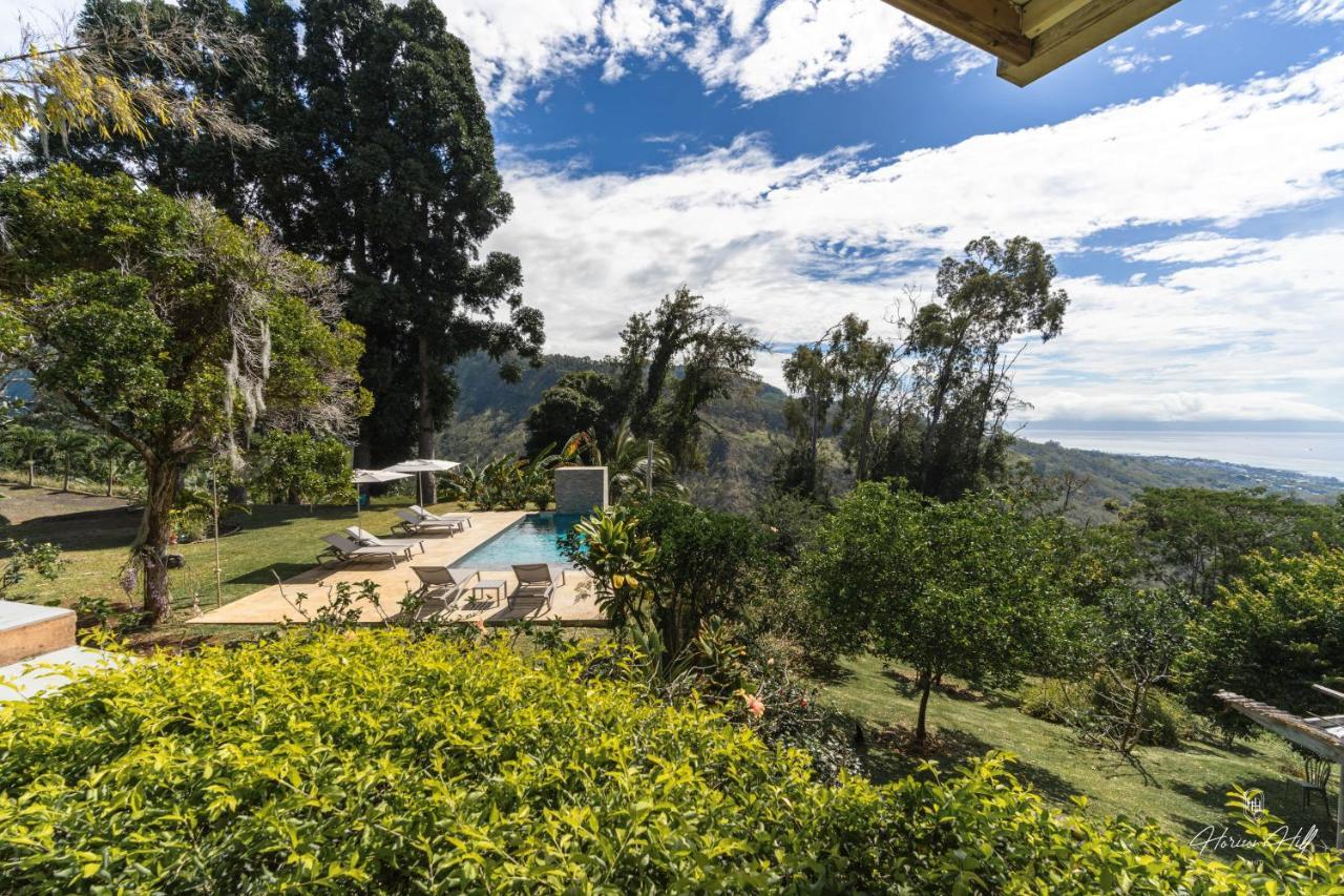 Horizon Hill Villa Pirae ภายนอก รูปภาพ